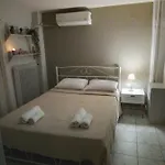 George House Apartment *