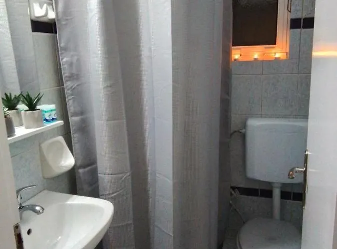 George House Λάρισα